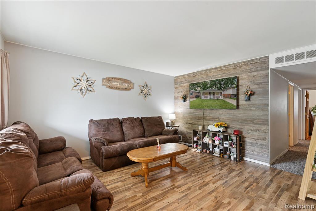 6057 Sylvia Street, Taylor, MI 48180 — Photo 6