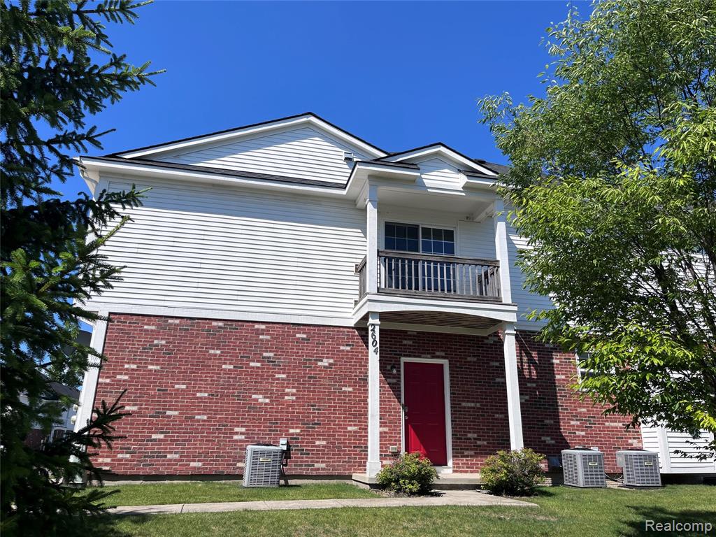 2604 Riversedge Drive, 10, Saline, MI 48176