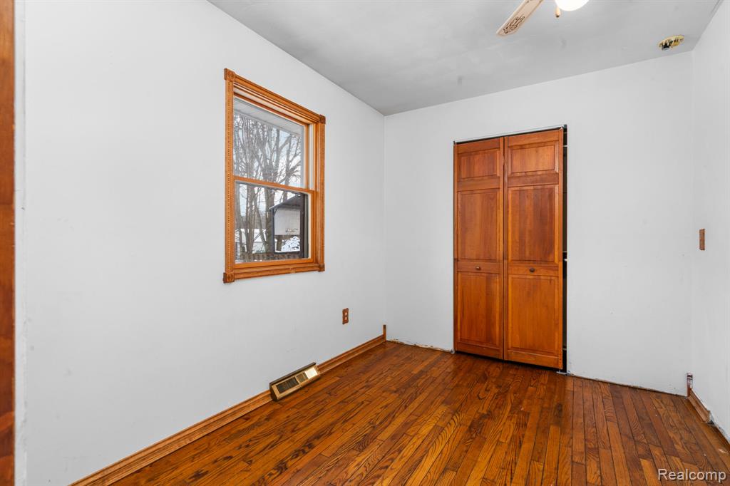 468 N Truhn Road, Fowlerville, MI 48836 — Photo 12