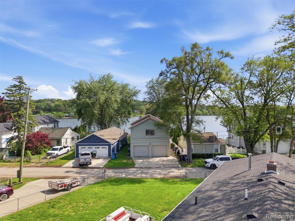 8868 Tackles Drive, White Lake, MI — Photo 42