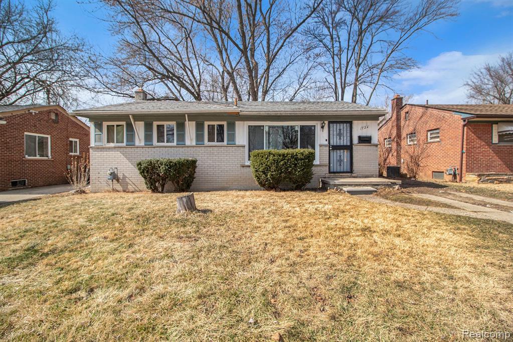 724 Western, Inkster, MI 48141 — front exterior