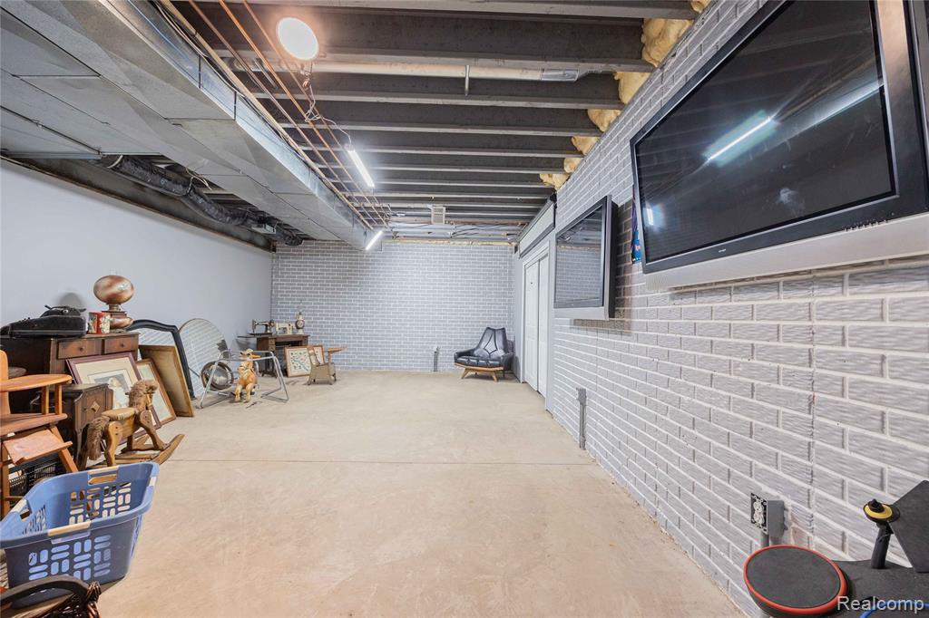 21855 Huron River Drive, New Boston, MI 48164 — Photo 40