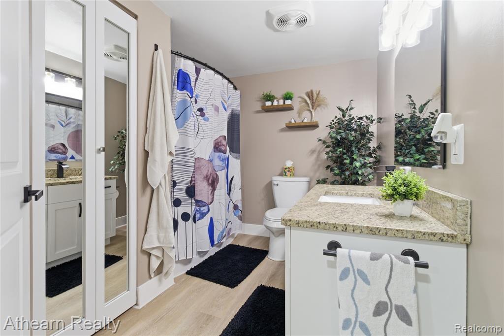 8197 Hidden Cove Court, Grand Blanc, MI 48439 — Photo 49