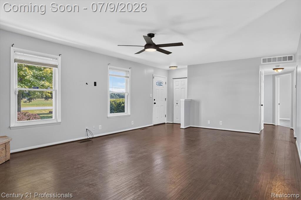 648 Newport Road, Carleton, MI 48117 — Photo 12