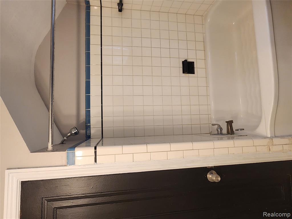 15000 Mayfield Street, Detroit, MI 48205 — Photo 31