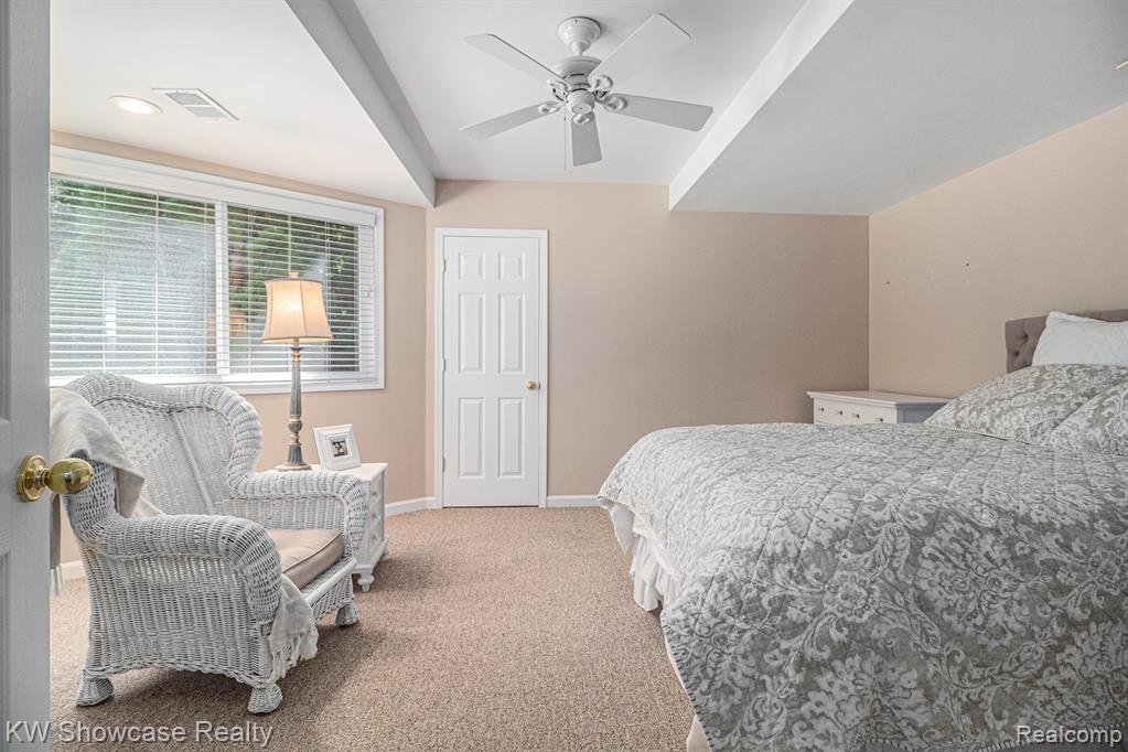 989 Suchava Drive, White Lake, MI — Photo 31