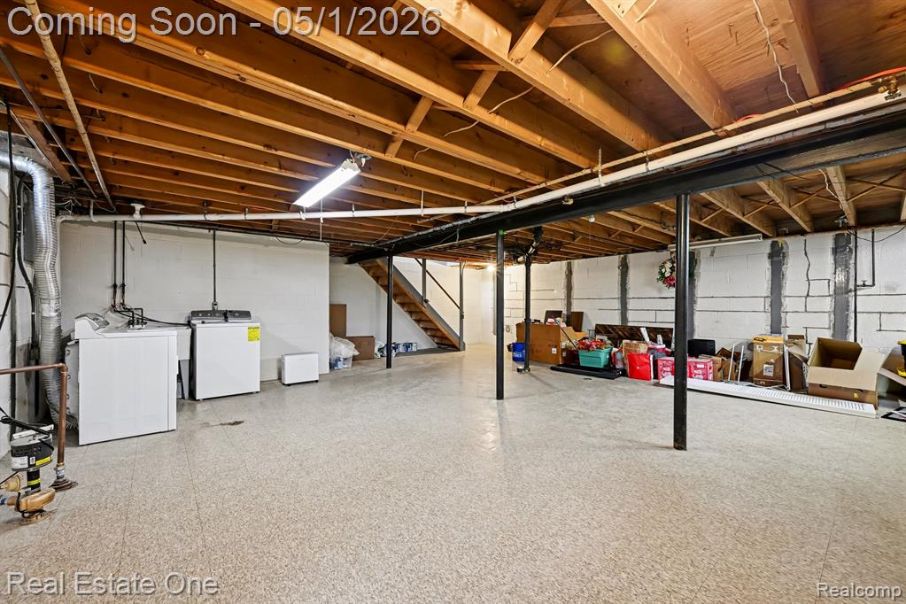 26254 Kiltartan Street, Farmington, MI 48334 — Photo 24