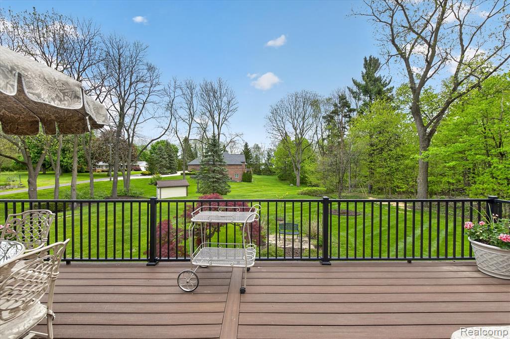 13960 Ridgewood Drive, Plymouth, MI 48170 — Photo 49
