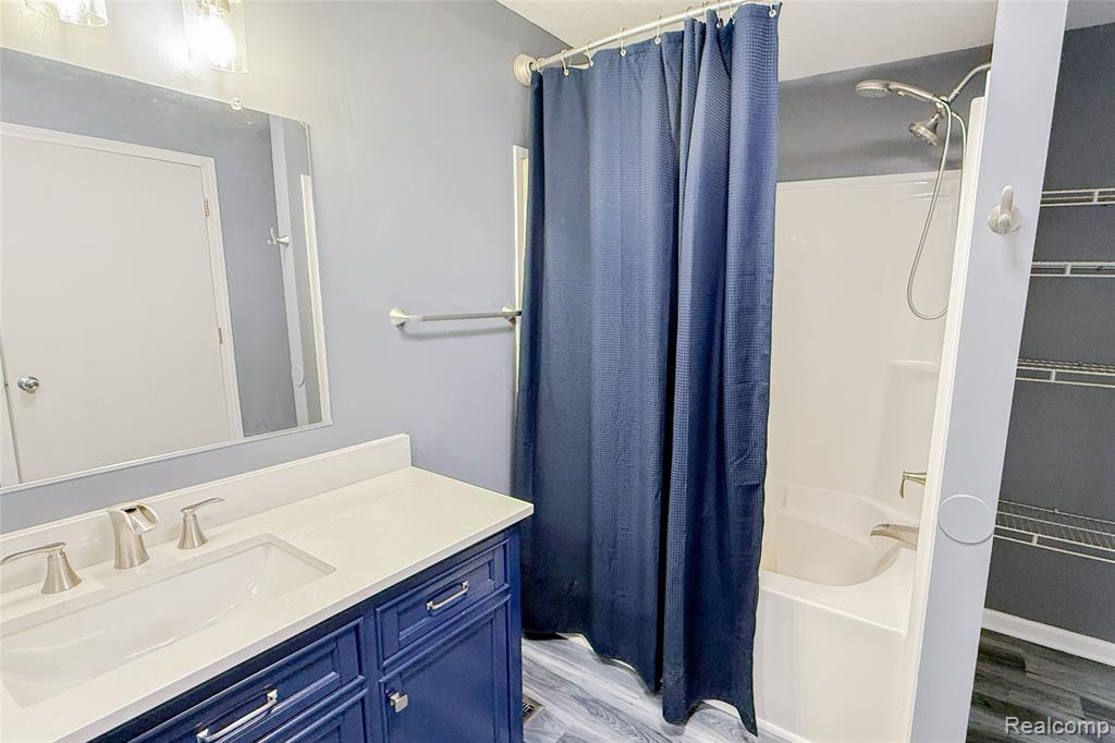 41021 Old Michigan Ave, 39 A, Canton, MI 48188 — Photo 25