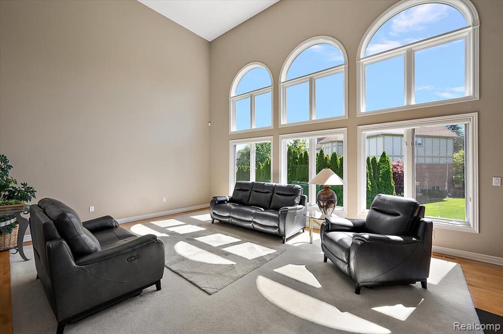 4417 Island View Drive, Waterford, MI 48328 — Photo 10