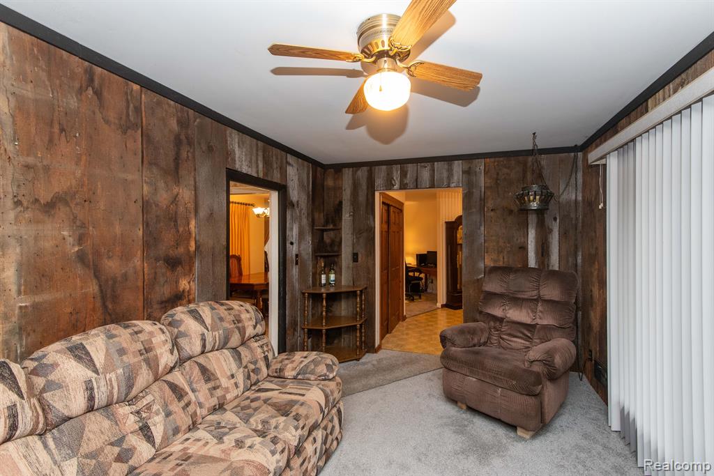 6226 GOLFVIEW Drive, Burton, MI 48509 — Photo 34
