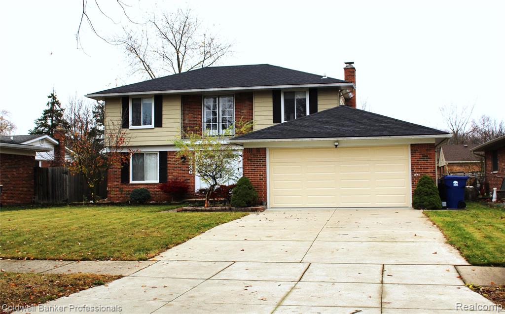 6586 CARRIAGE HILLS Drive, Canton, MI 48187 — Photo 2