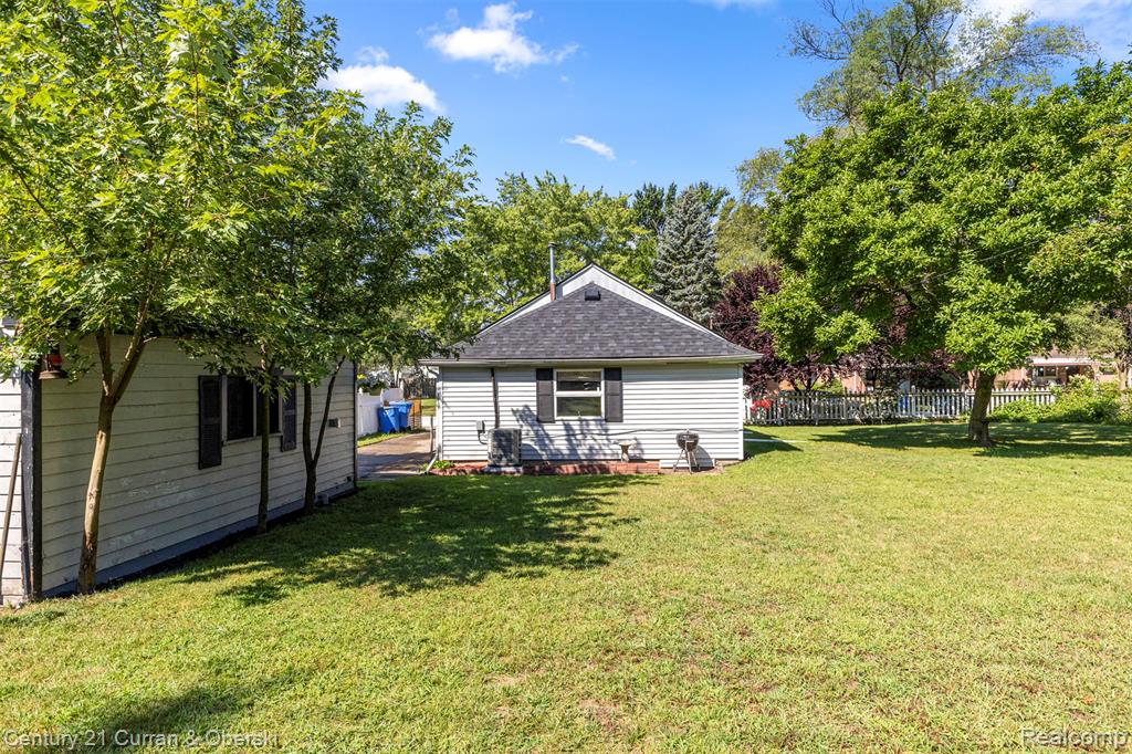 5671 Syracuse Street, Dearborn Heights, MI 48125 — Photo 27