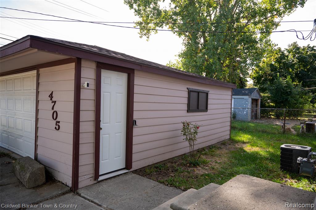4705 S Middlebelt Road, Westland, MI 48186 — Photo 3
