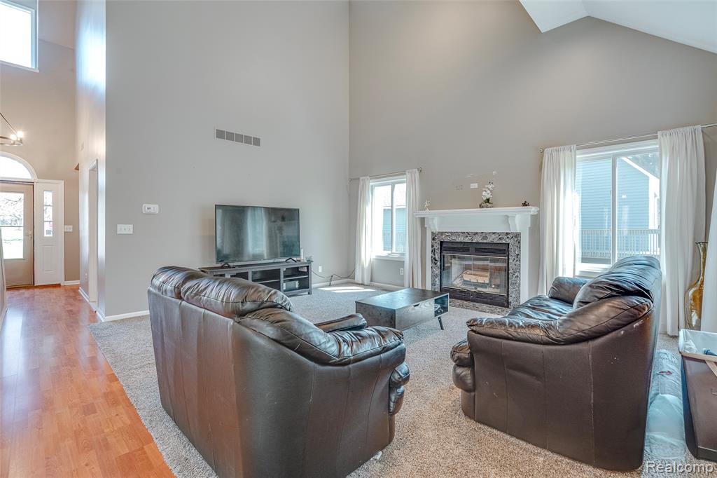 461 Alexander Drive, Commerce Twp, MI 48390 — Photo 18