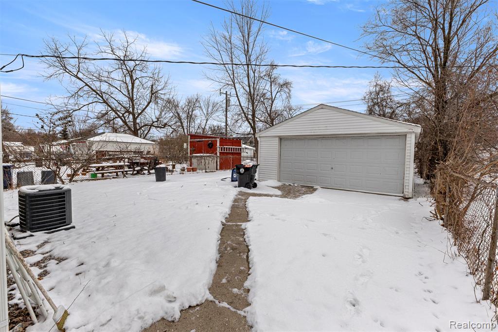 9608 Lenore, Redford, MI 48239 — Photo 36