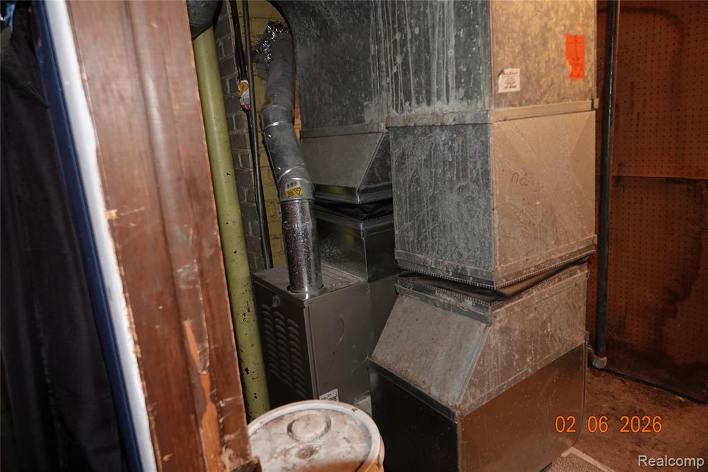 7828 WESTWOOD Street, Detroit, MI 48228 — Photo 26