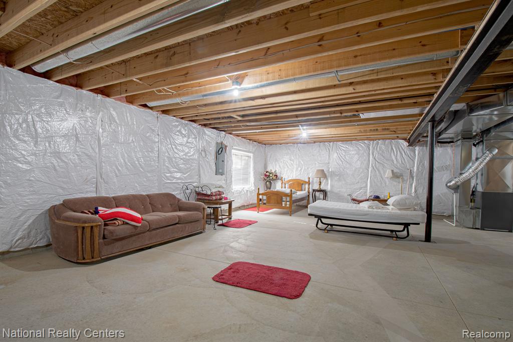 471 HOSTA, Howell, MI 48843 — Photo 24