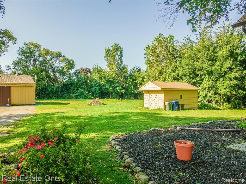 42759 CHERRY HILL Road, Canton, MI 48188 — Photo 12