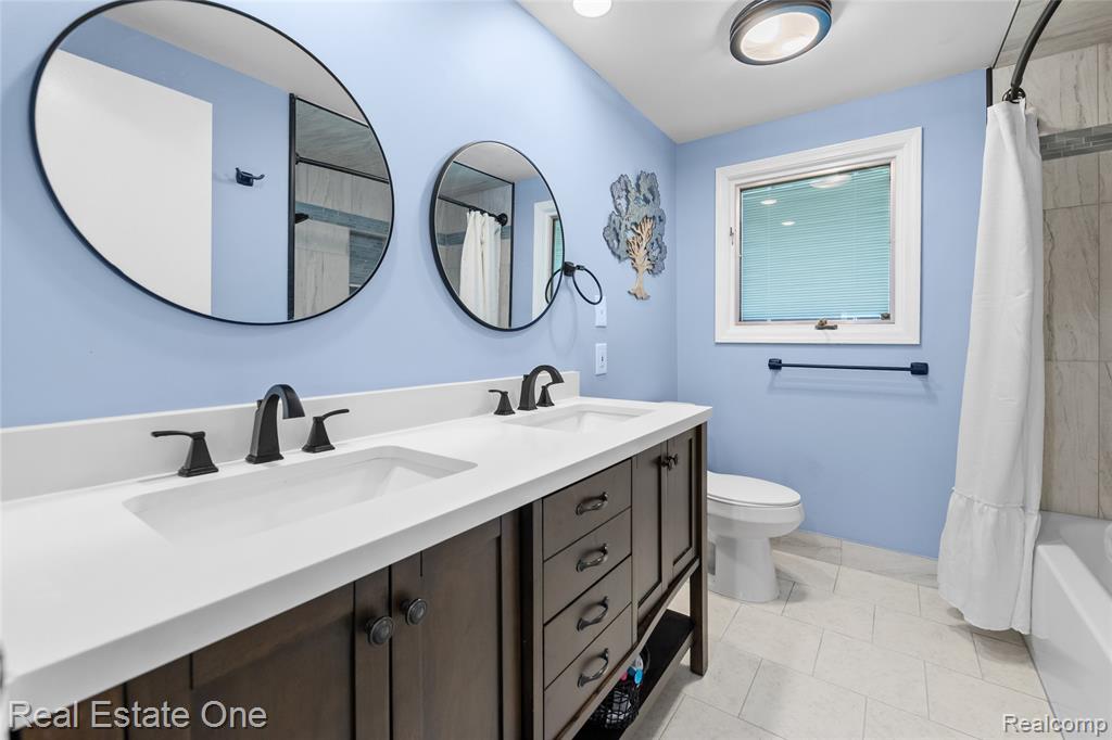4931 Calvert Drive, Troy, MI 48085 — Photo 18