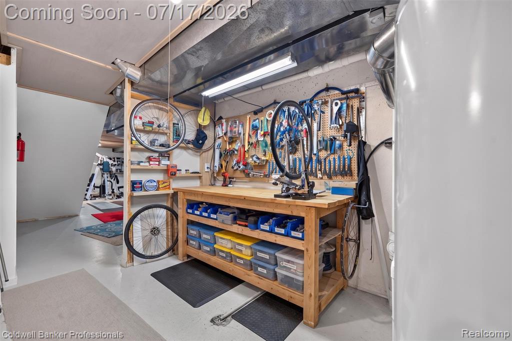 26606 Hales Street, Madison Heights, MI 48071 — Photo 21