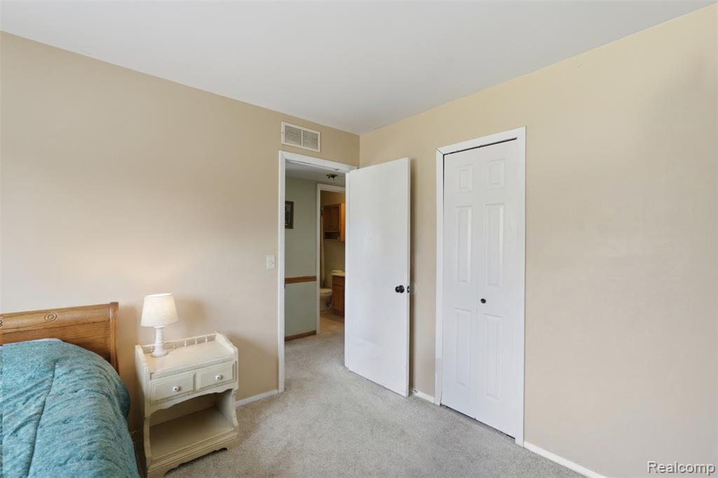433 Haze, Pinckney, MI 48169 — Photo 14