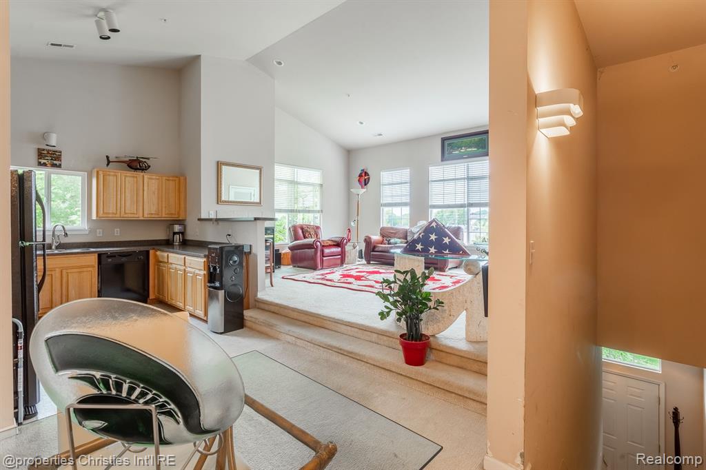 30786 ARDMORE Court, Novi, MI 48377 — Photo 4