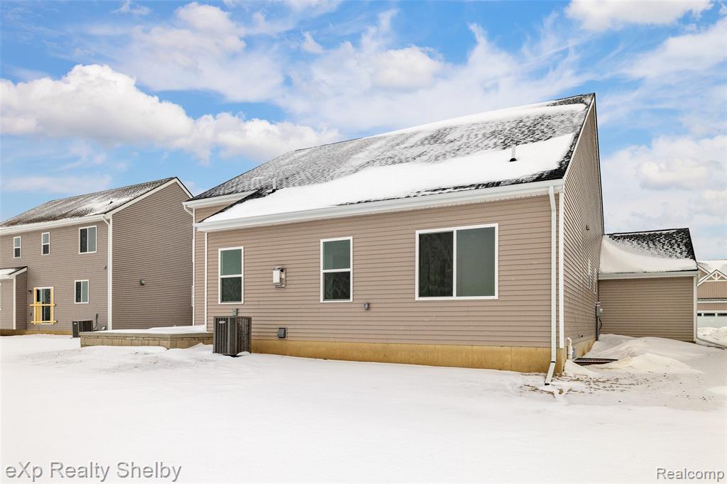 52169 Wellington Valley Drive, Macomb, MI 48042 — Photo 49