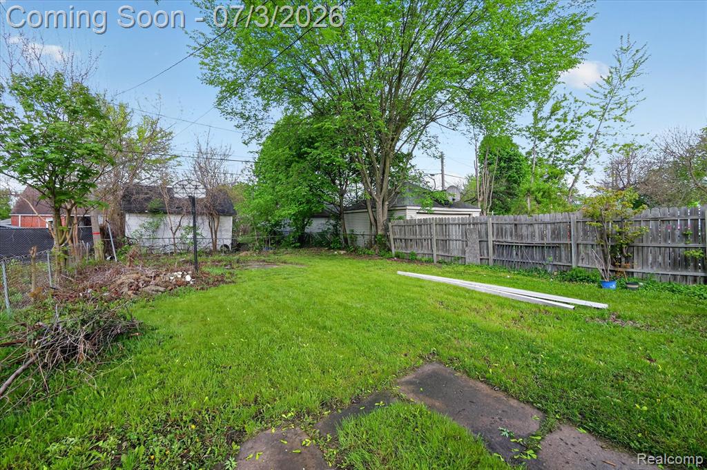 6881 Brace Street, Detroit, MI 48228 — Photo 38