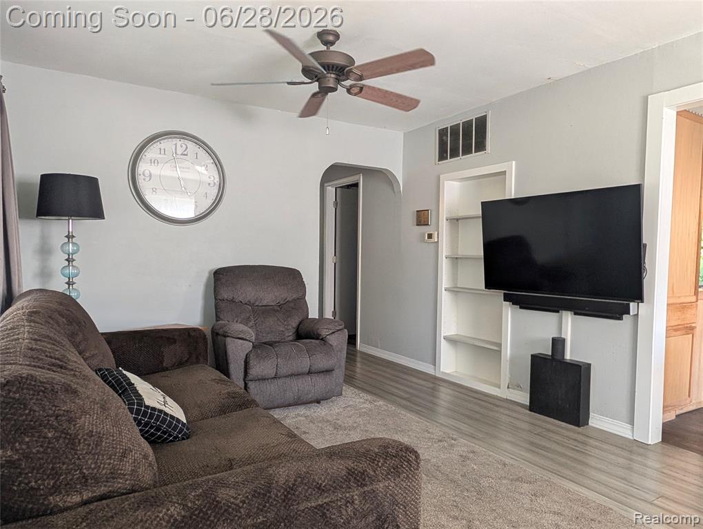 4456 E Coldwater Road, Flint, MI 48506 — Photo 6