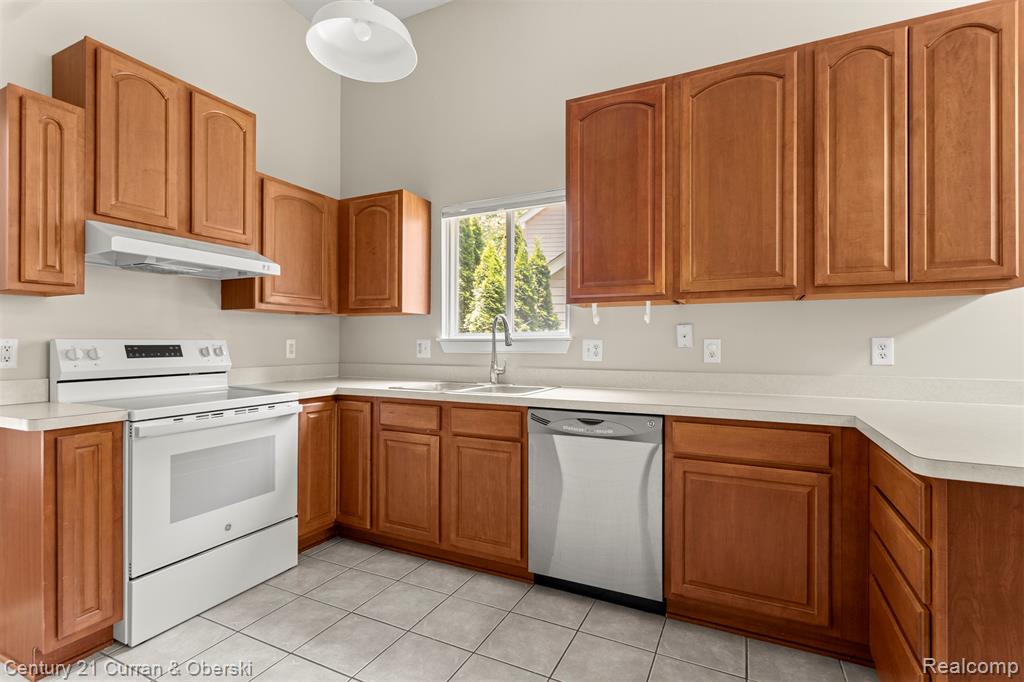 3444 Ashburnam Road, Ann Arbor, MI 48105 — Photo 13