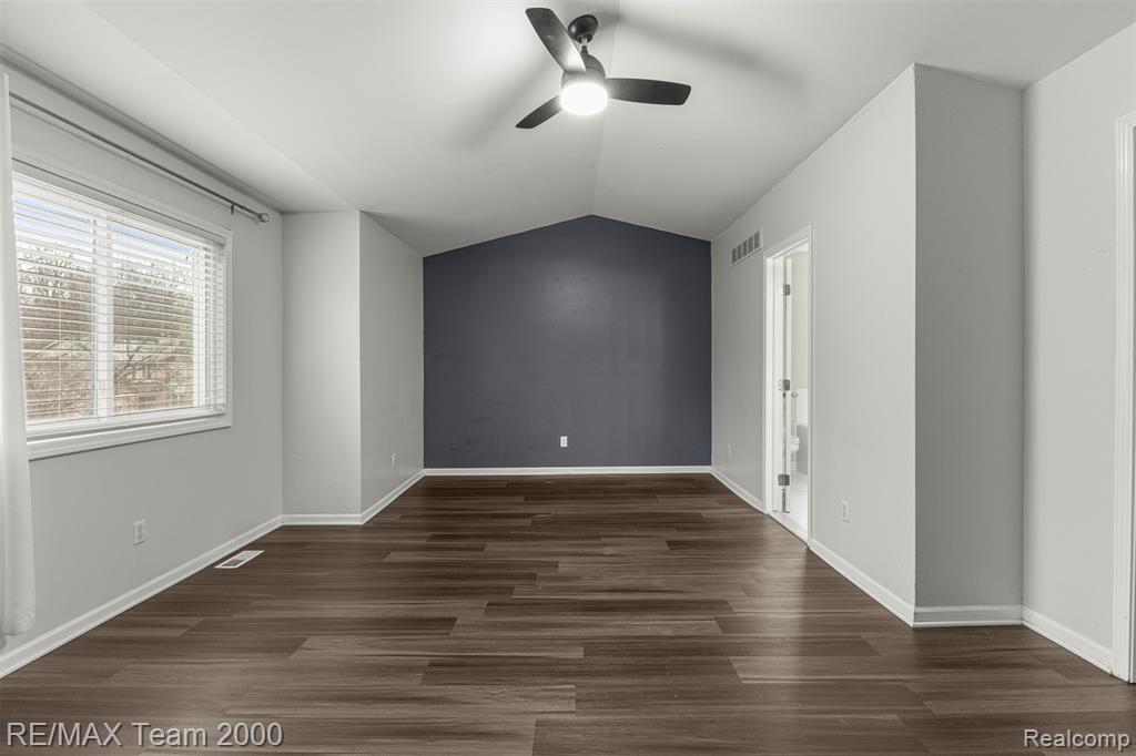 21717 Hildebrandt Drive, Flat Rock, MI 48134 — Photo 28