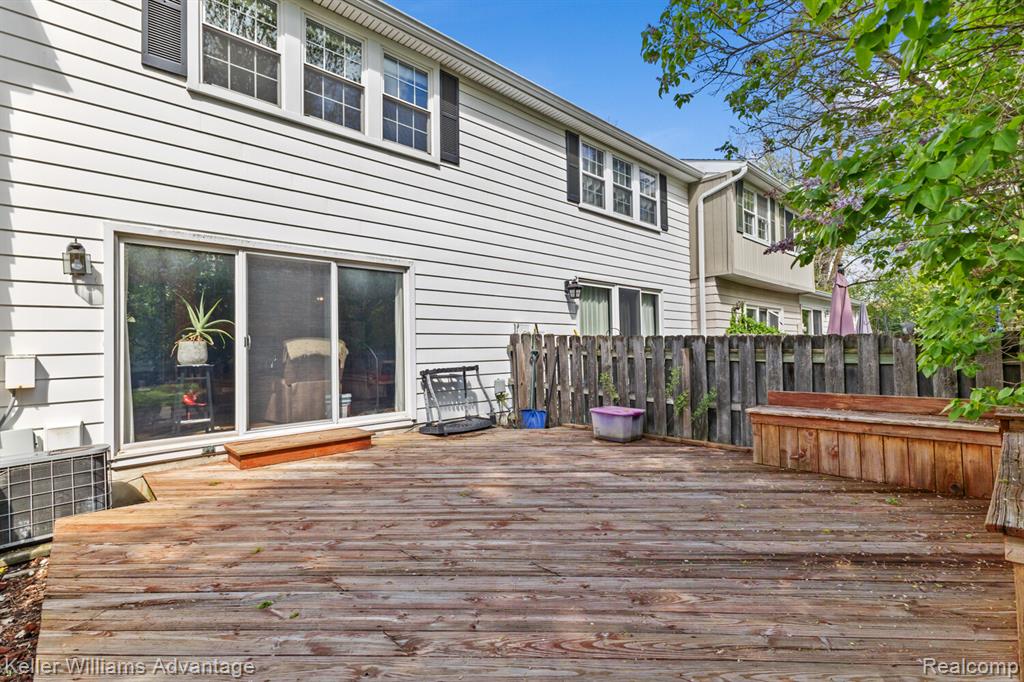 42930 Richards Court, Northville, MI 48167 — Photo 28