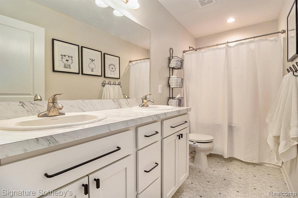 6336 HAWTHORNE Avenue, Ypsilanti, MI 48197 — Photo 21
