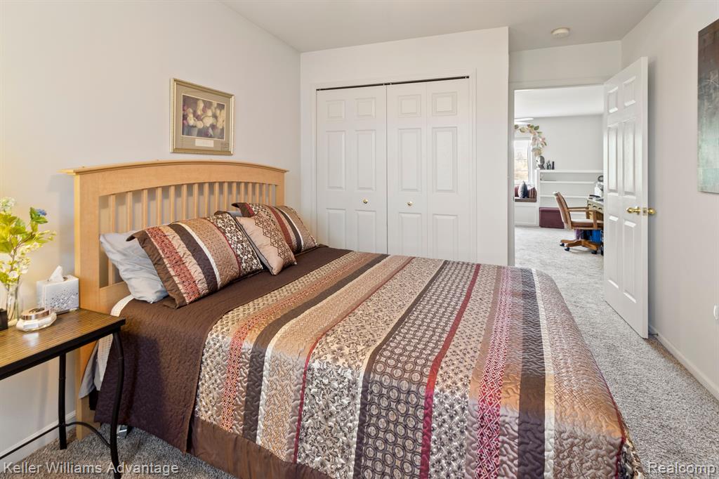8079 THORNHILL Drive, Ypsilanti, MI 48197 — Photo 43