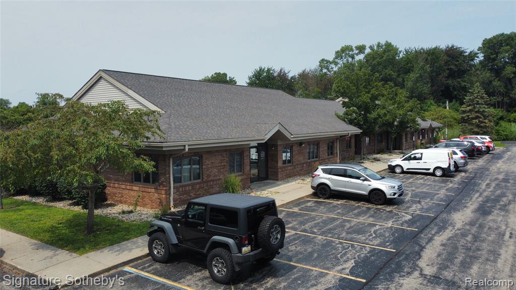 3081 Commerce Drive, Fort Gratiot, MI 48059