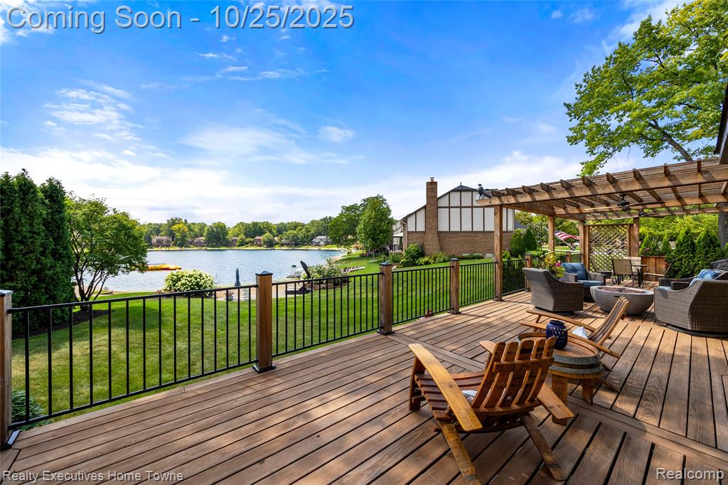 54464 Sherwood Lane, Shelby Twp, MI 48315 — Photo 11