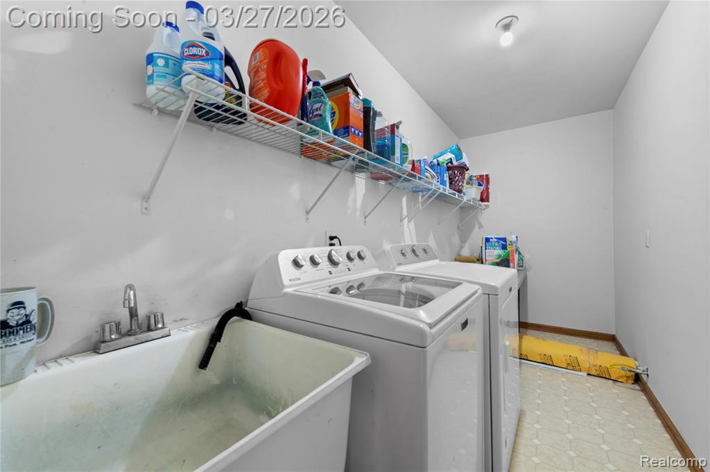 21651 Sylvan Avenue, Flat Rock, MI 48134 — Photo 24