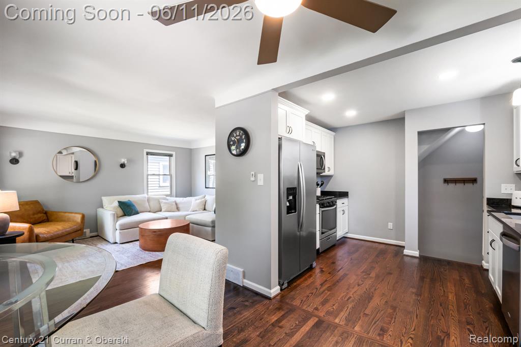 704 N Edison Avenue, Royal Oak, MI 48067 — Photo 16