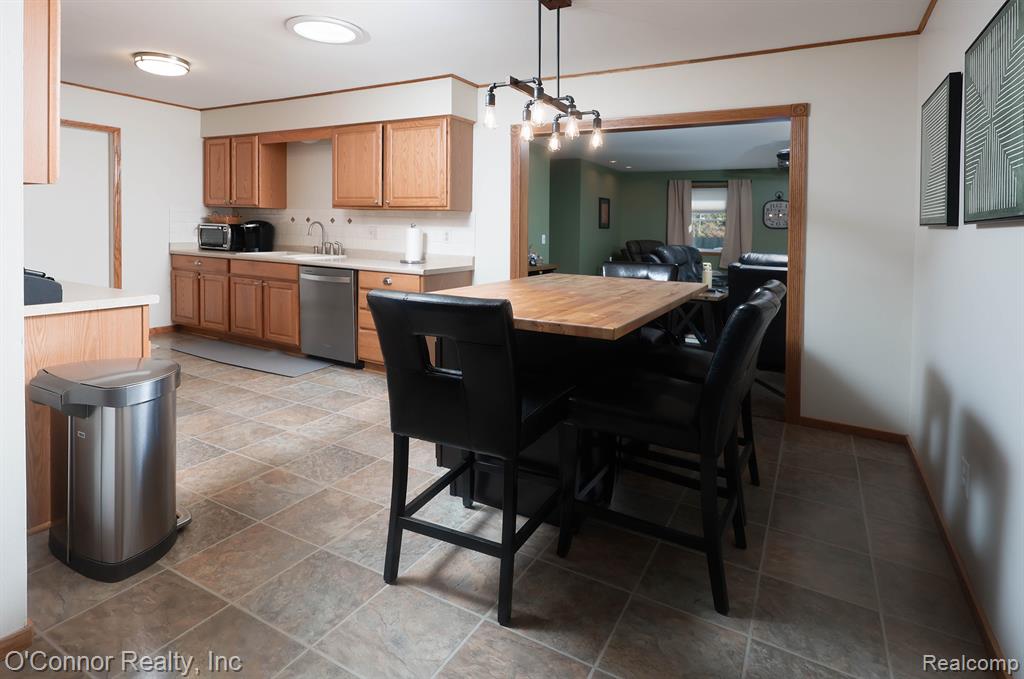 3082 Stoneybrook Lane, Port Huron, MI 48060 — Photo 6