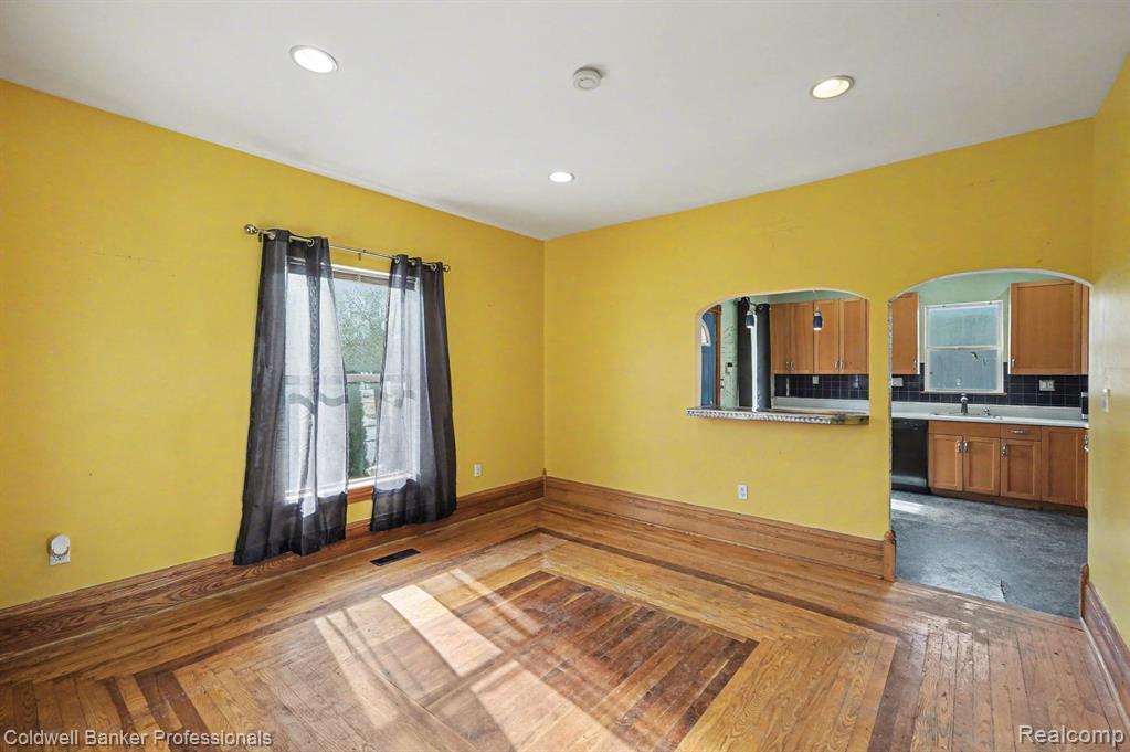163 Norton Street, Pontiac, MI 48341 — Photo 6
