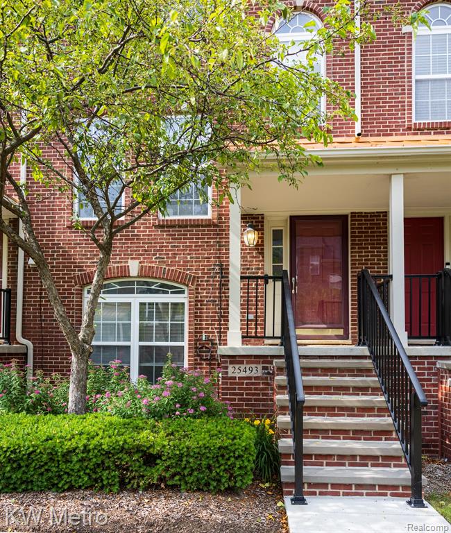 25493 Saint James, Southfield, MI 48075 — Photo 2