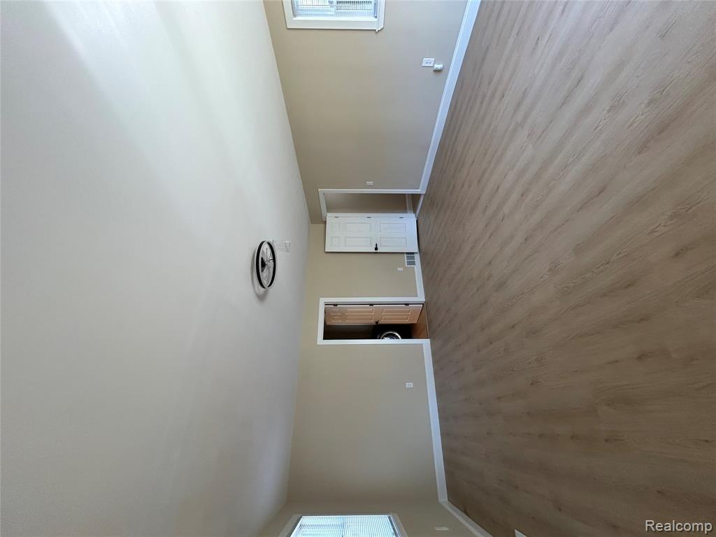 8309 Hugh Street, Westland, MI — Photo 11