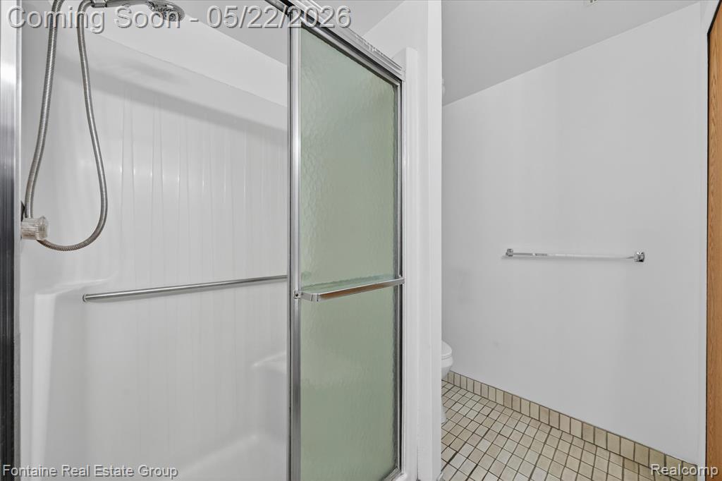 7406 Azalea Court, West Bloomfield, MI — Photo 16