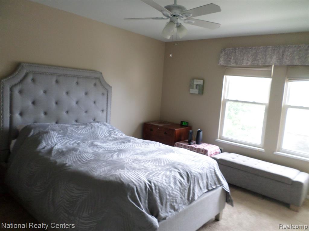39733 VILLAGE WOOD Lane, Novi, MI — Photo 5