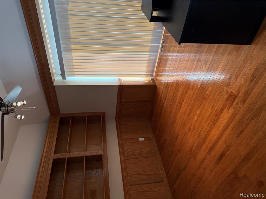 1217 Kings Carriage Road, Grand Blanc, MI 48439 — Photo 12