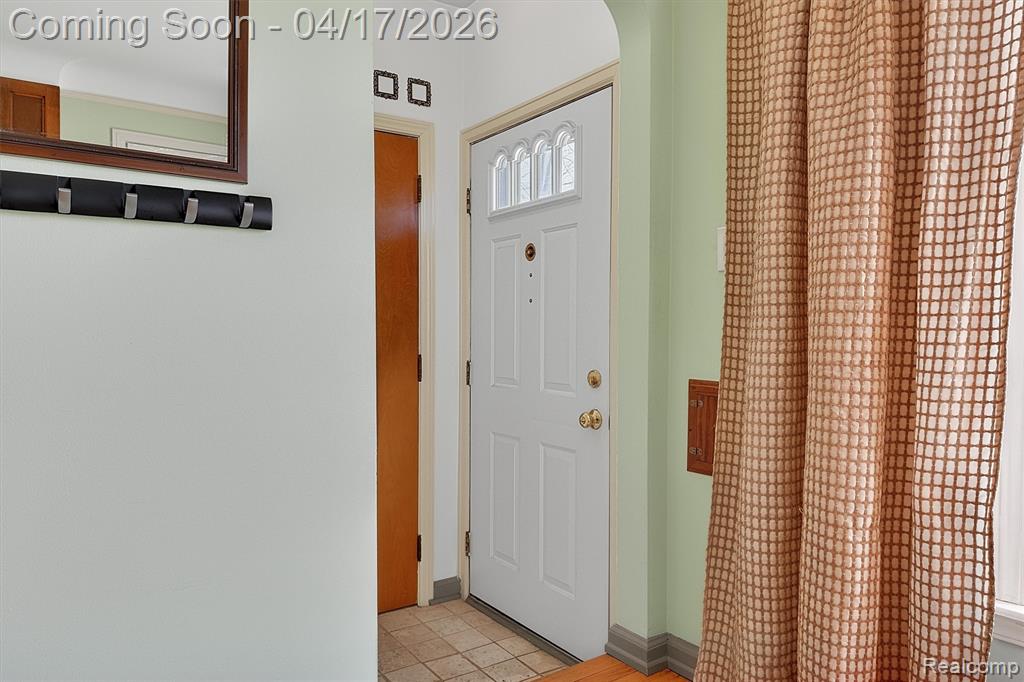432 Kingsbury Avenue, Dearborn, MI 48128 — Photo 9