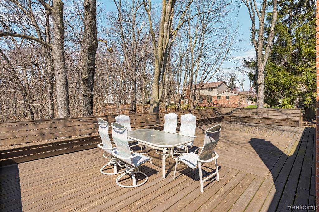 28867 Appleblossom Lane, Farmington, MI 48331 — Photo 37