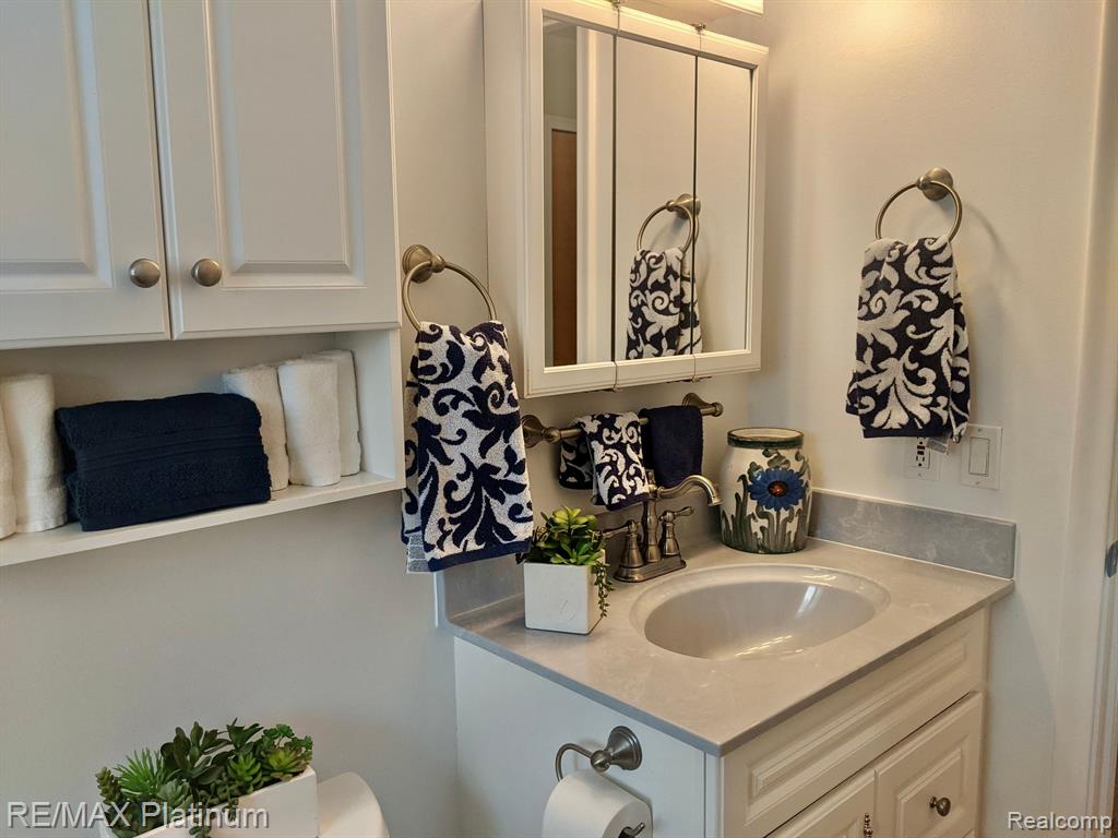 6010 Alan Drive, 30, Brighton, MI 48116 — Photo 34