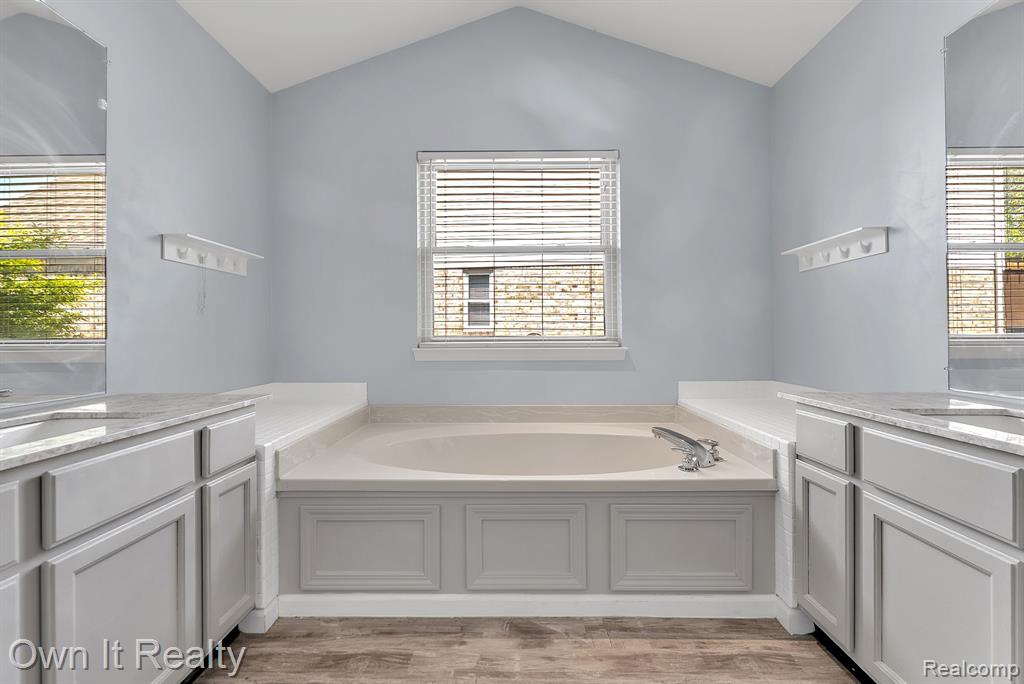 45693 Radnor Road, Canton, MI 48187 — Photo 27
